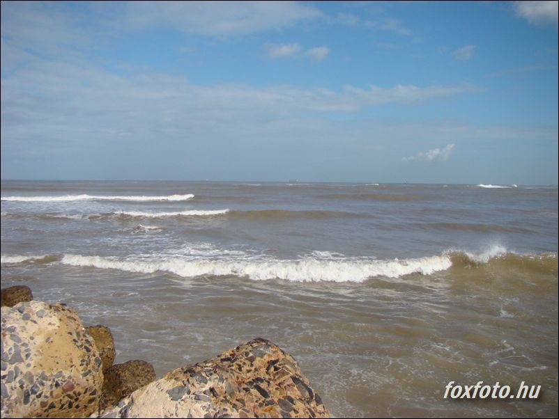 DSC090